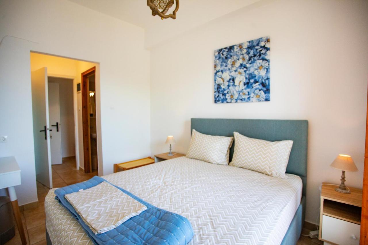 Notos Sea Front Apartment 글로사 외부 사진